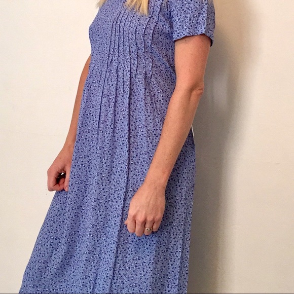 Vintage Floral Midi Dress - Picture 2 of 4